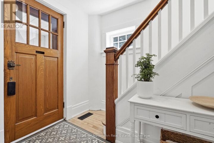 Property Photo:  63 Fountain Street West  ON N1H 3P4 