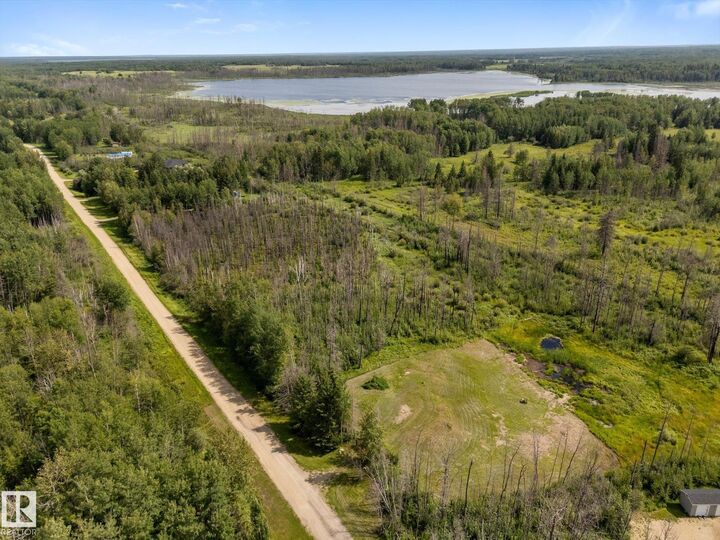 Property Photo: 5124 Twp Road 554 105 AB T0E 0J0