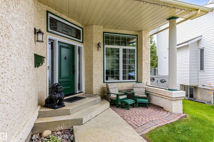 Property Photo: 69 Harwood Drive AB T8N 5V4