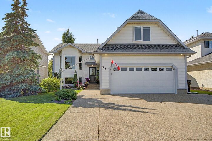 Property Photo: 32 Fairway Drive AB T7X 3K3