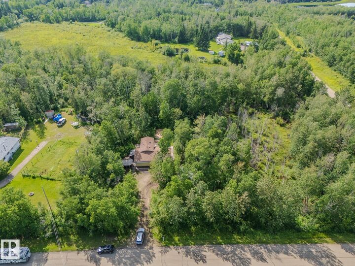 Property Photo: 53051 Rge Road 211 146 AB T8G 2C6