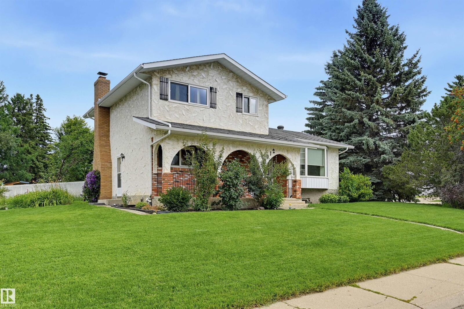 Property Photo: 10912 34A Avenue NW AB T6J 2V1