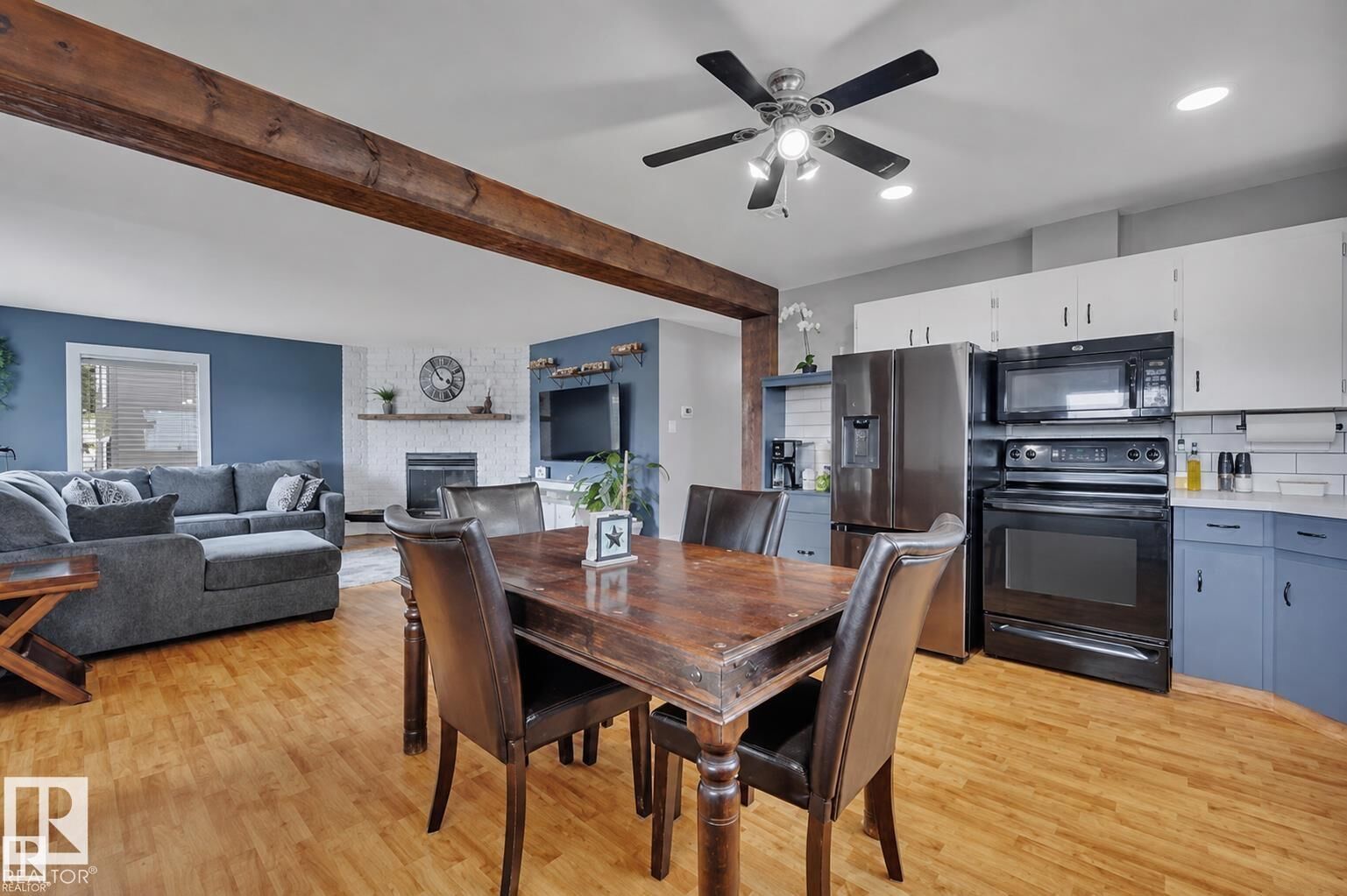 Property Photo:  5116 47 Avenue  AB T9E 5C5 