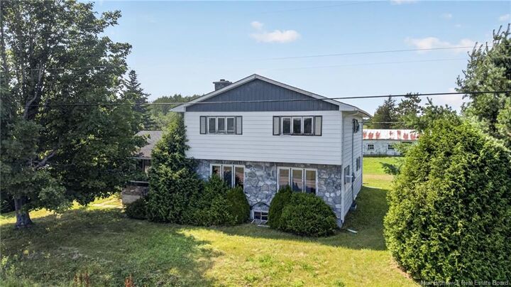 800 Saint Charles Nord Road — photo 1