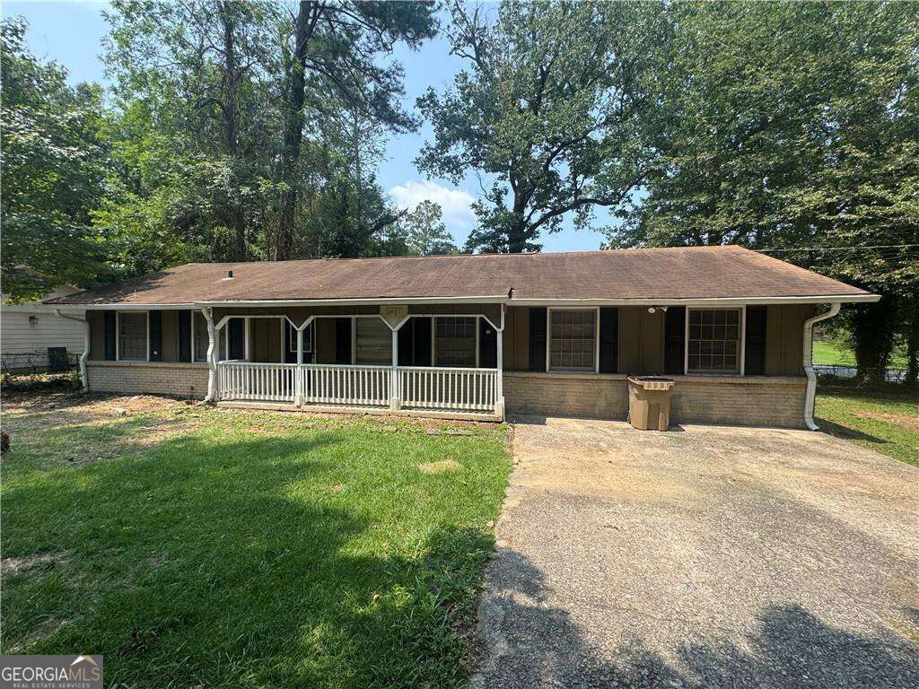 Property Photo:  8497 Stonewall Jackson Drive  GA 30238 