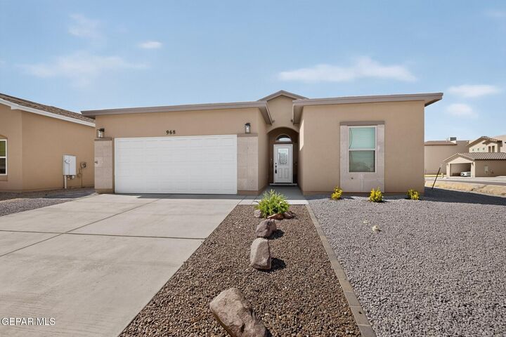 Property Photo: 968 Gulf Streams Avenue TX 79932