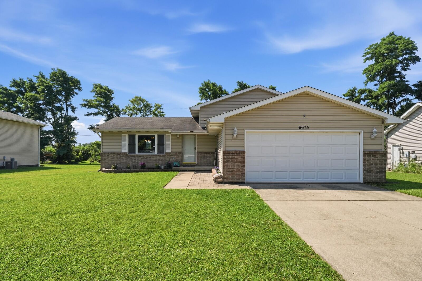 Property Photo:  6675 Silver Cloud Drive  IN 46368 