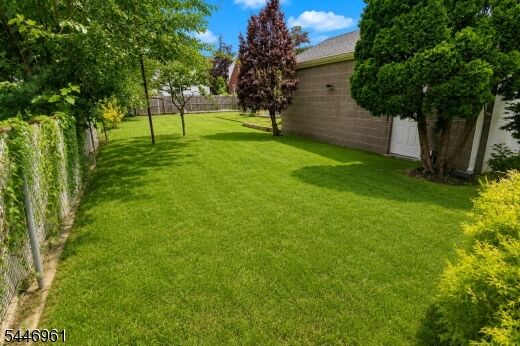 Property Photo:  521 E Blancke St  NJ 07036 