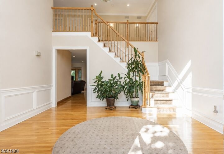Property Photo:  40 Newland Ct  NJ 08807 