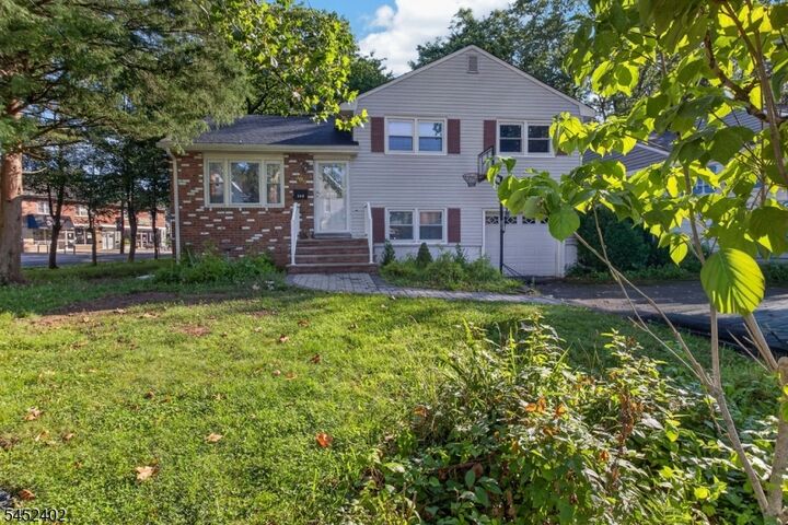 Property Photo:  305 William St  NJ 07076 