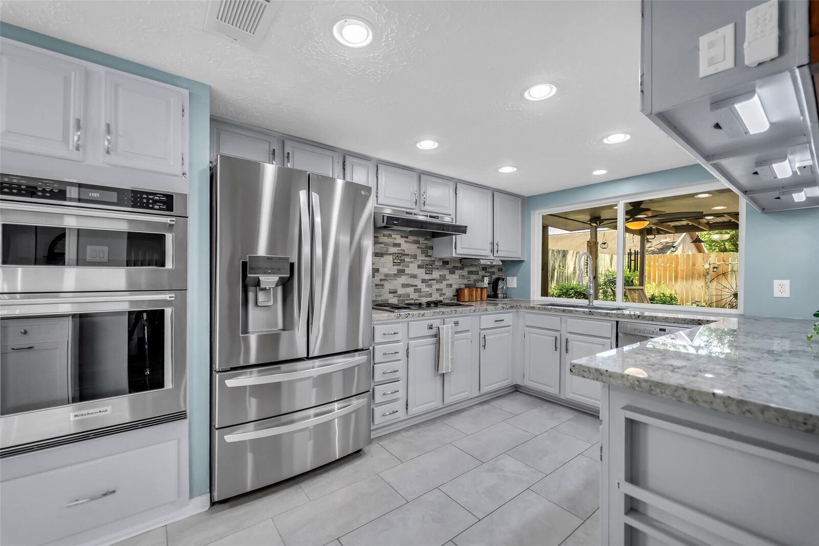 Property Photo:  16222 Green Shade Drive  TX 77090 
