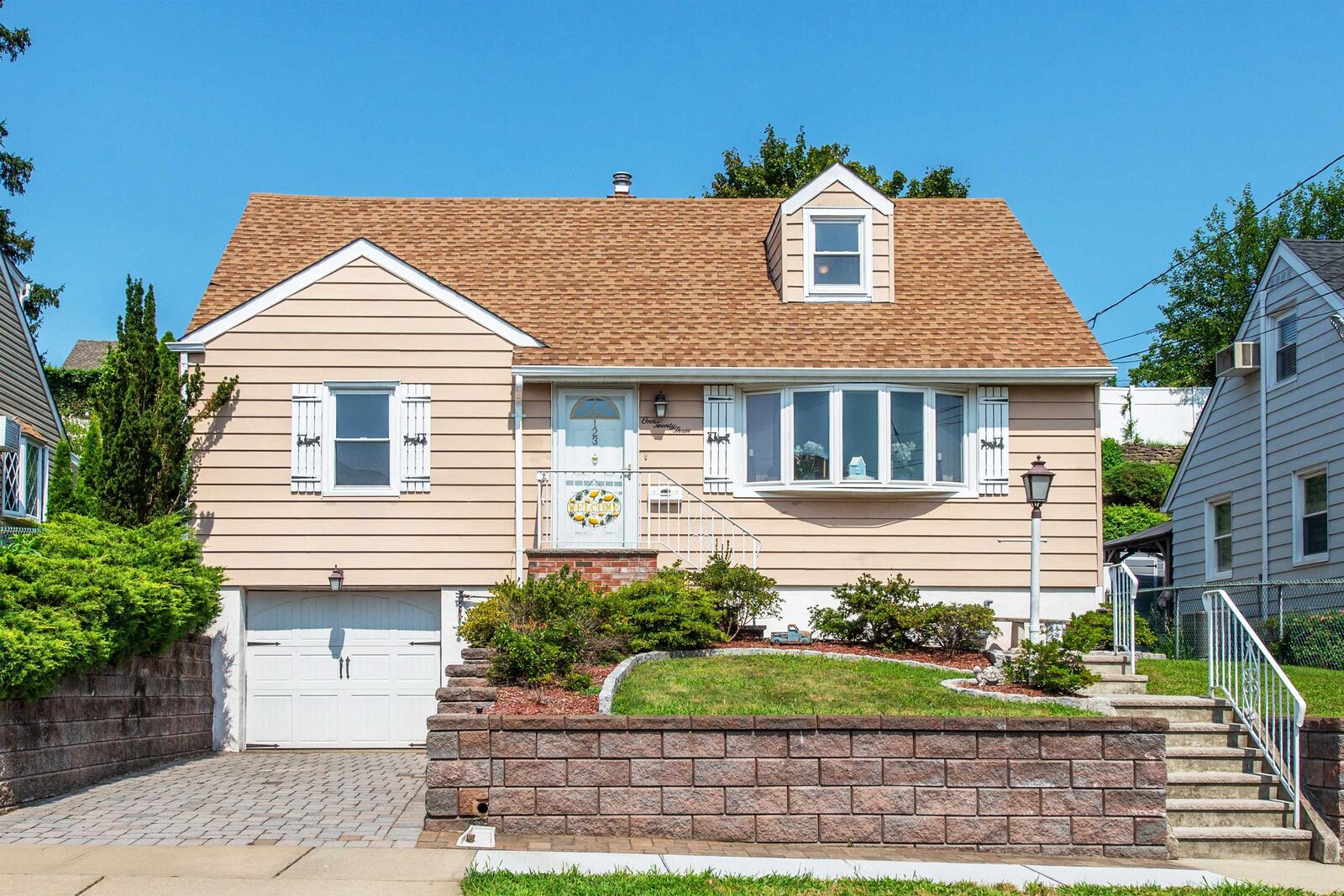 Property Photo: 123 6th St NJ 07075