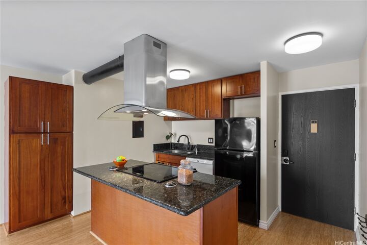Property Photo:  98-1038 Moanalua Road 71101  HI 96701 