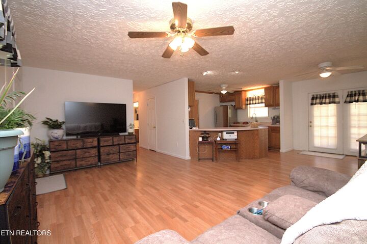 Property Photo: 724 Lower Quarry Rd TN 37821