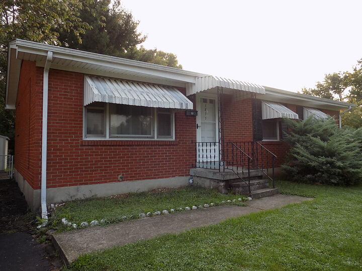 Property Photo: 1811 Raleigh Road KY 40505