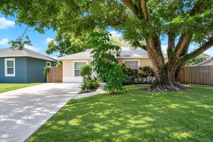Property Photo: 1120 11th Avenue S FL 33705