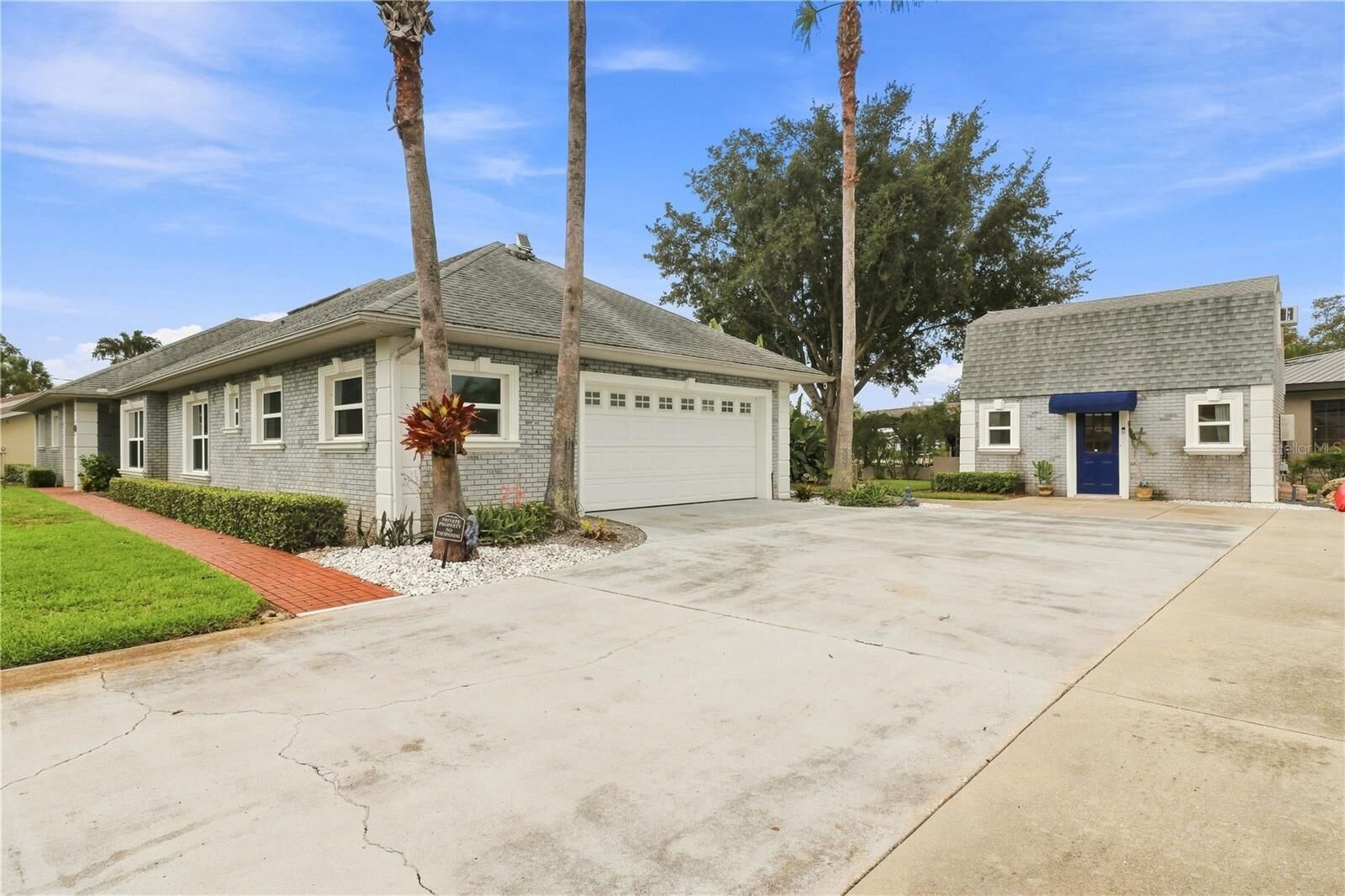 Property Photo:  1520 SE Pinwheel Drive  FL 34429 