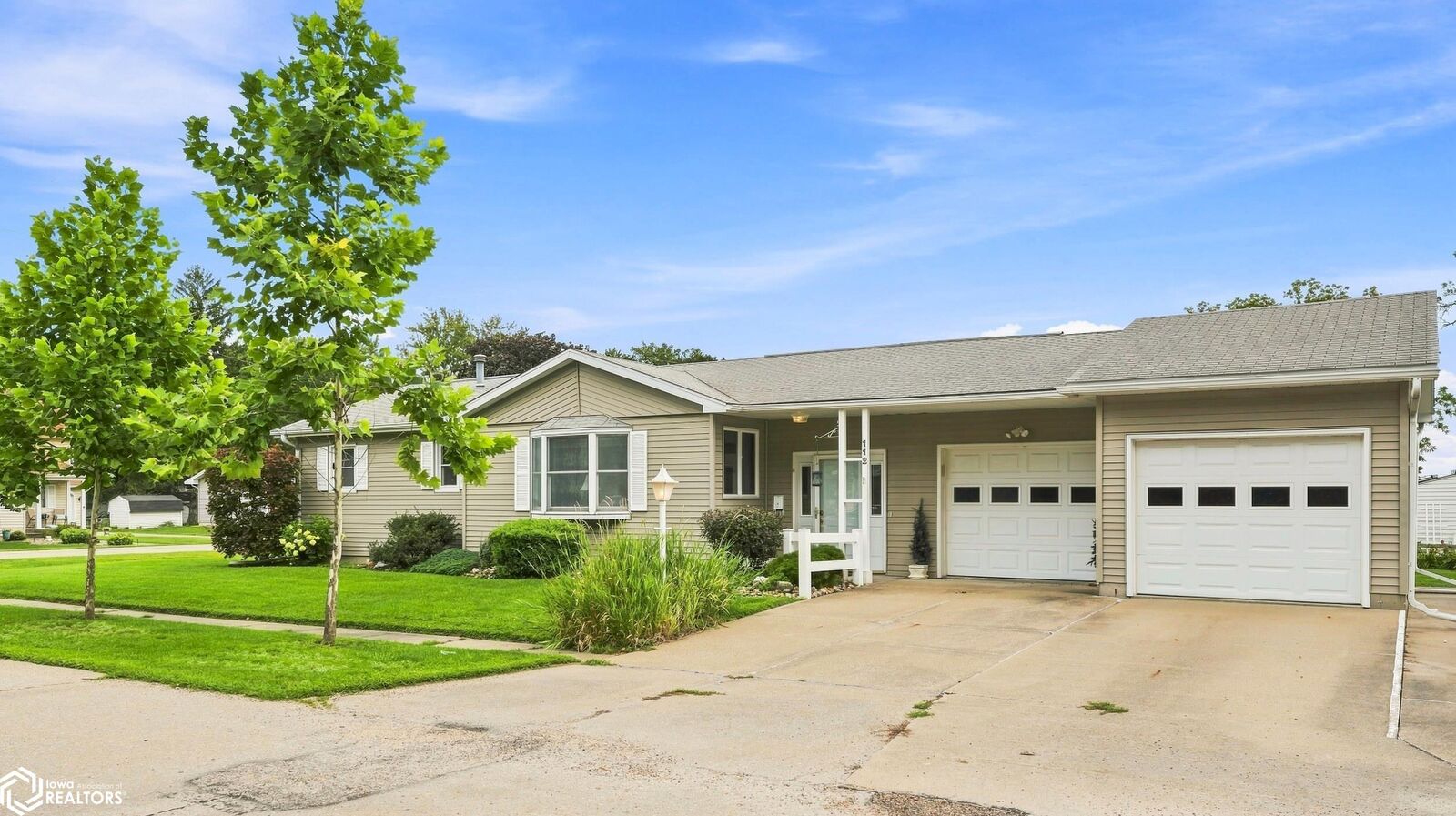 Property Photo: 112 N Minerva Street IA 52637