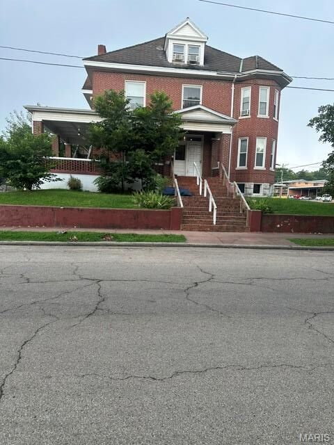 Property Photo:  239 N Middle Street  MO 63701 