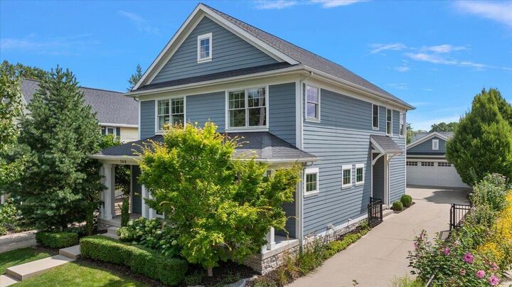 Property Photo: 548 Lovett Avenue SE MI 49506