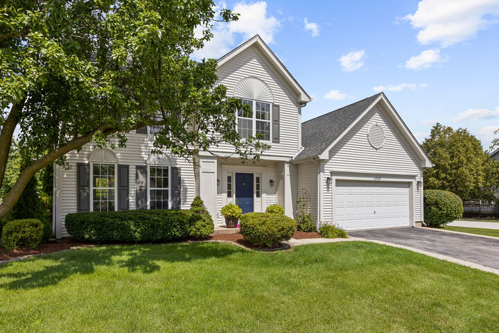 Property Photo:  1255 Chicory Lane  IL 60564 