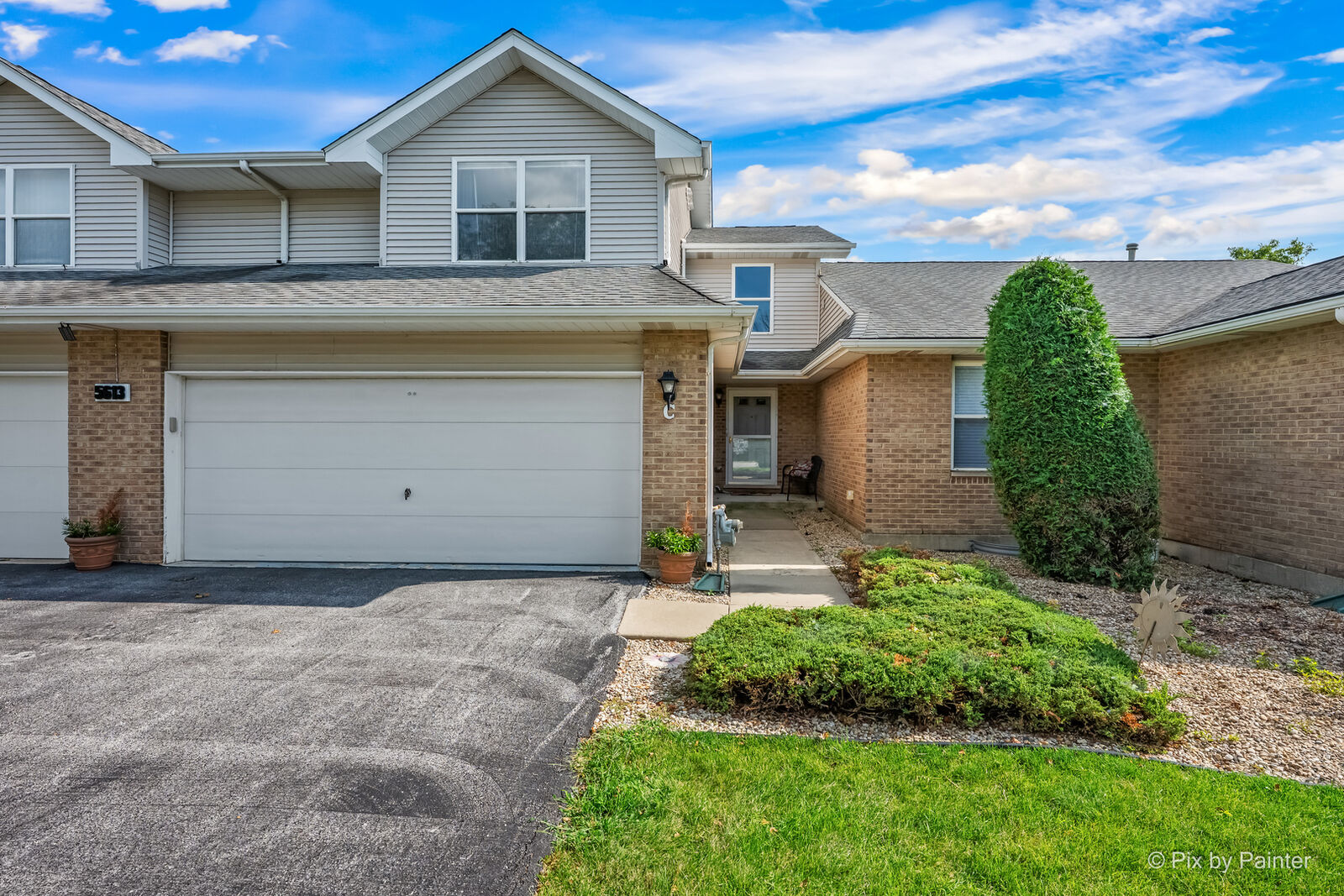 Property Photo: 5613 W Von Avenue C IL 60449