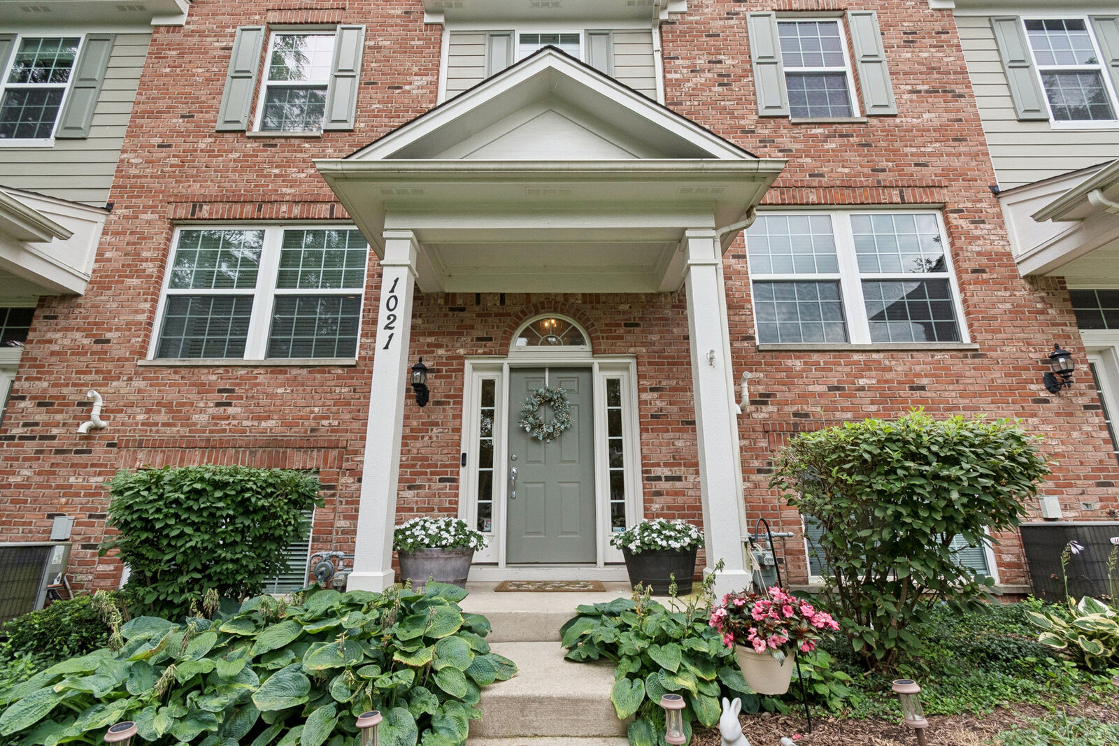 Property Photo:  1021 Crane Point  IL 60124 