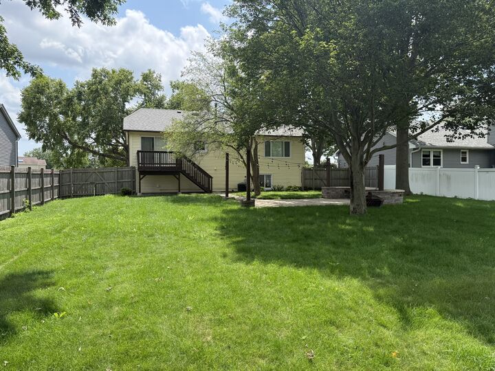 Property Photo: 1940 Division Street IL 60174