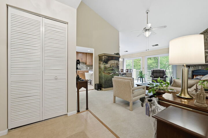 Property Photo: 617 Edinburgh Lane B IL 60070