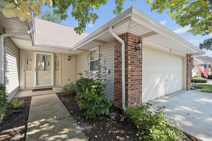 Property Photo:  29 Fallcreek Circle  IL 60538 