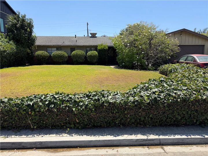 Property Photo: 426 El Modena Avenue CA 92663