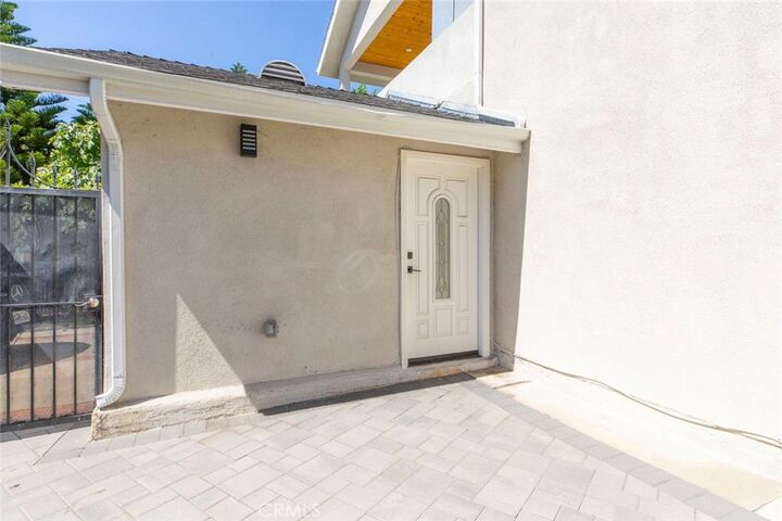 Property Photo:  6600 Charlesworth Avenue  CA 91606 