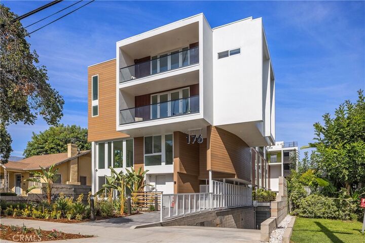 Property Photo: 176 N Catalina Avenue 103 CA 91106