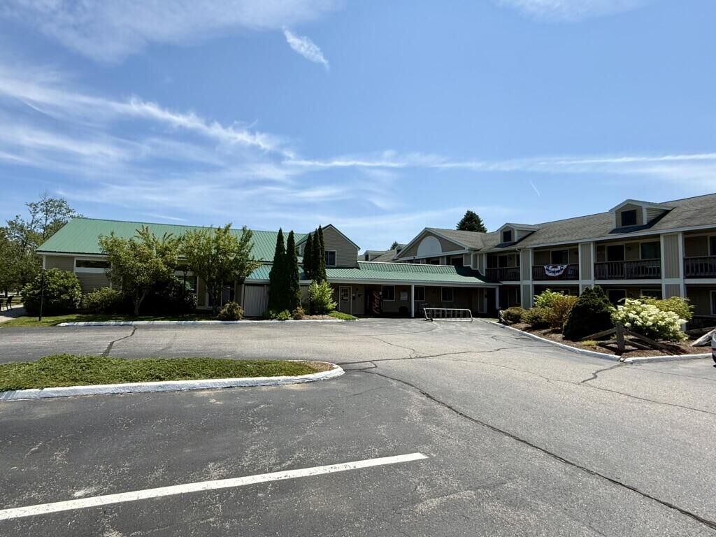 Property Photo: 733 Post Road 105 ME 04090