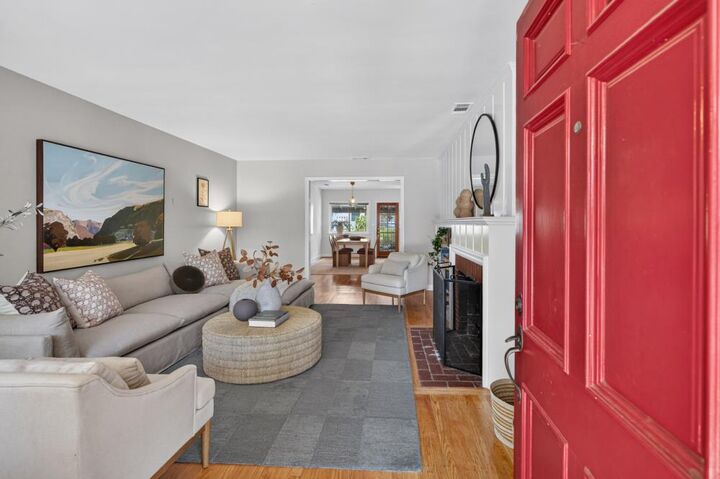 Property Photo: 4007 Colonial Way CA 95817