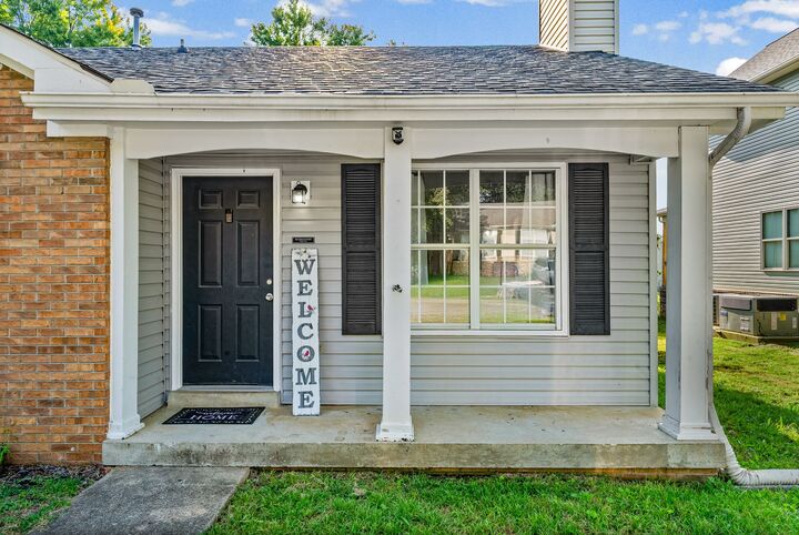 Property Photo: 70 Grassmire Dr TN 37042