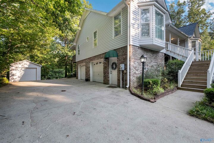 Property Photo:  140 Heritage Ridge  AL 35146 