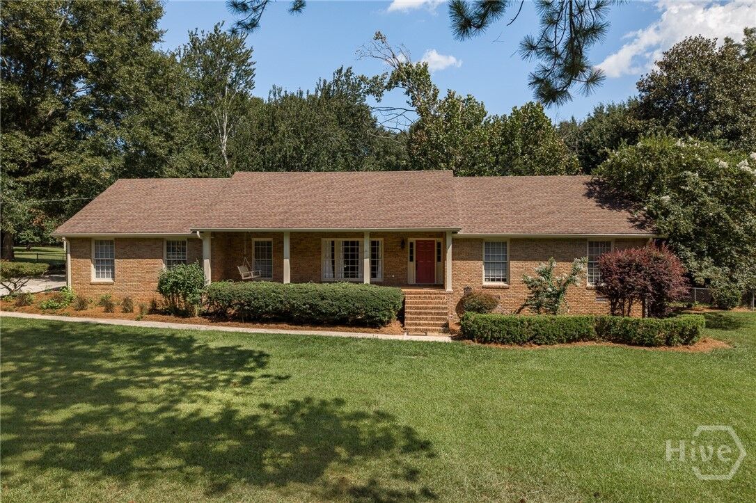 Property Photo: 1035 Whit Davis Road GA 30605
