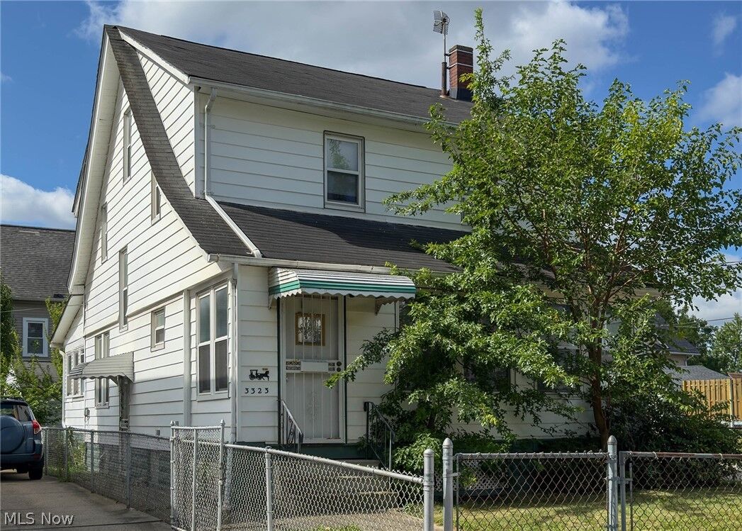 Property Photo: 3323 Highview Avenue OH 44109