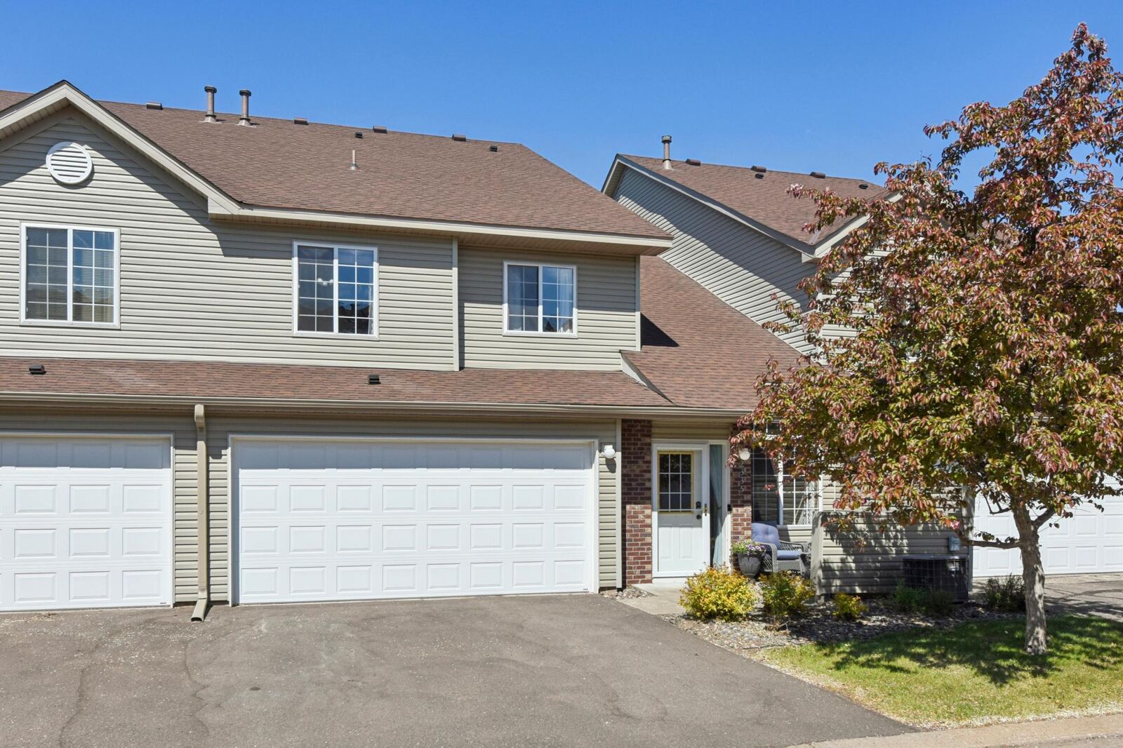 Property Photo: 2335 Oakridge Circle WI 54016