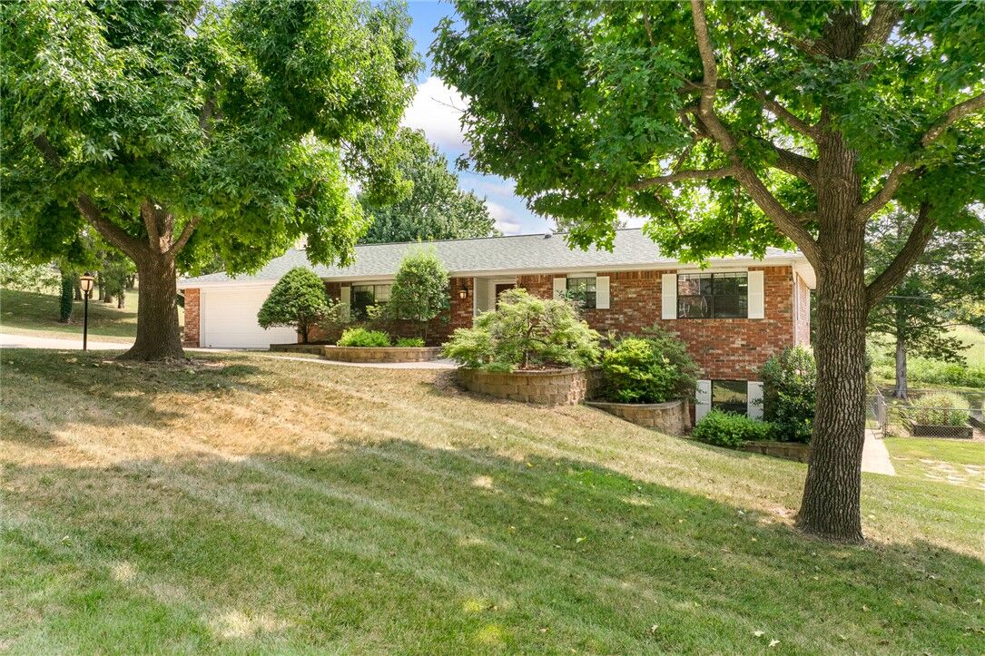 Property Photo: 6 Hawthorne Cove AR 72601