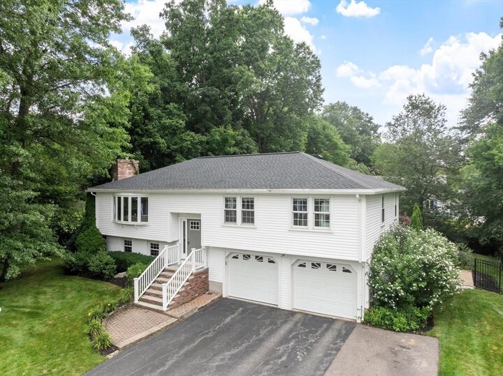 Property Photo:  27 Hapgood Way  MA 01545 