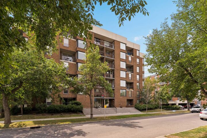 Property Photo:  1123 13 Avenue SW 701  AB T2R 0L7 