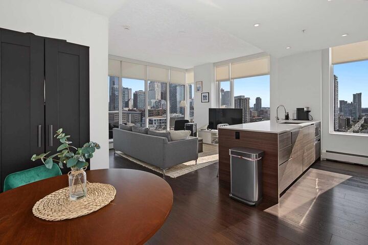 Property Photo:  1501 6 Street SW 1505  AB T2R 0Z7 