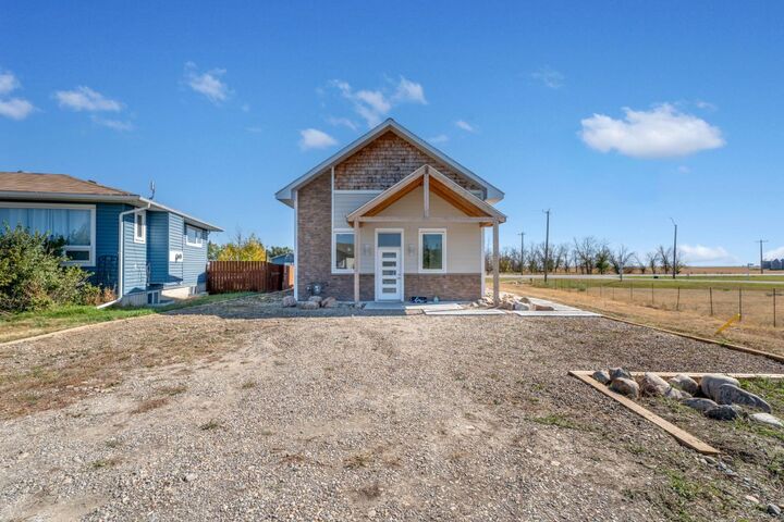 Property Photo: 517 6A Street N AB T0L 0R0