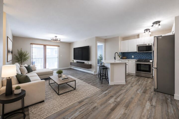 Property Photo: 1021 Ross Street 304 AB T0M 0S0