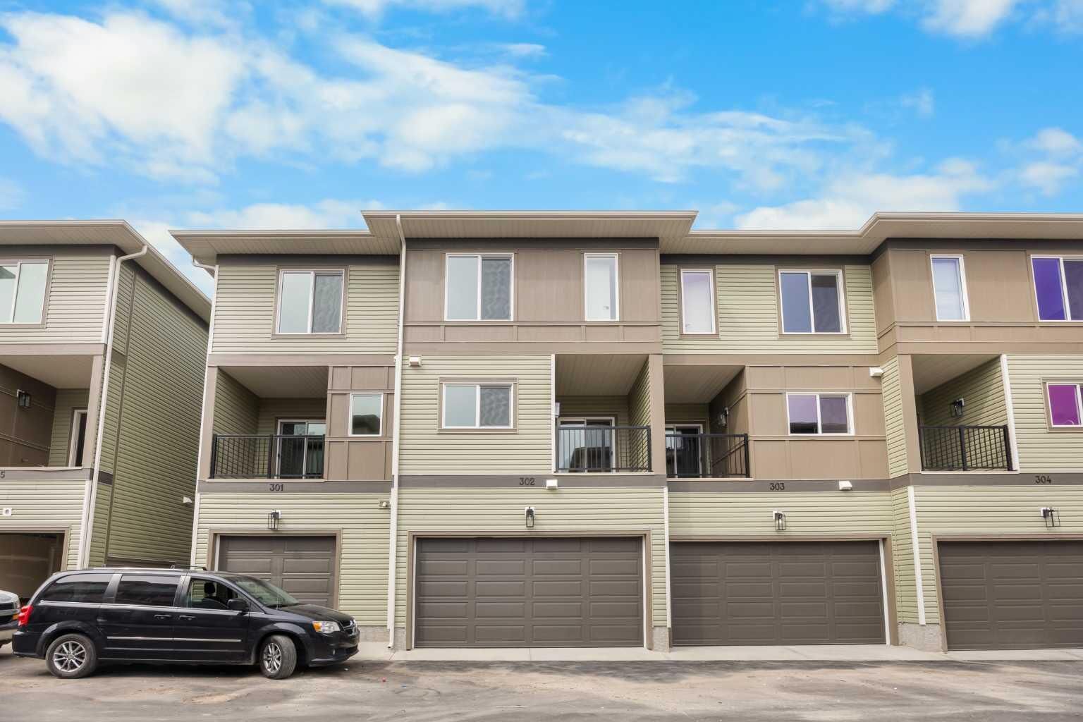 Property Photo: 67 Panatella Square NW 302 AB T3K 2S7