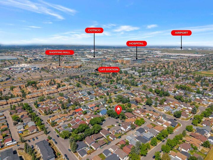 Property Photo: 35 Rundlemere Place NE AB T1Y 3K4