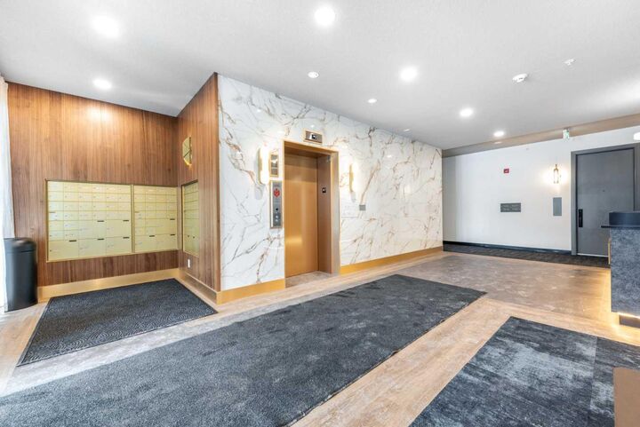 Property Photo: 4270 Norford Avenue 1111 AB T3B 6P8