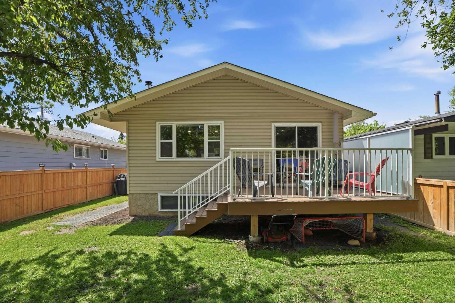 Property Photo: 3056 32A Street SE AB T2B 0T3